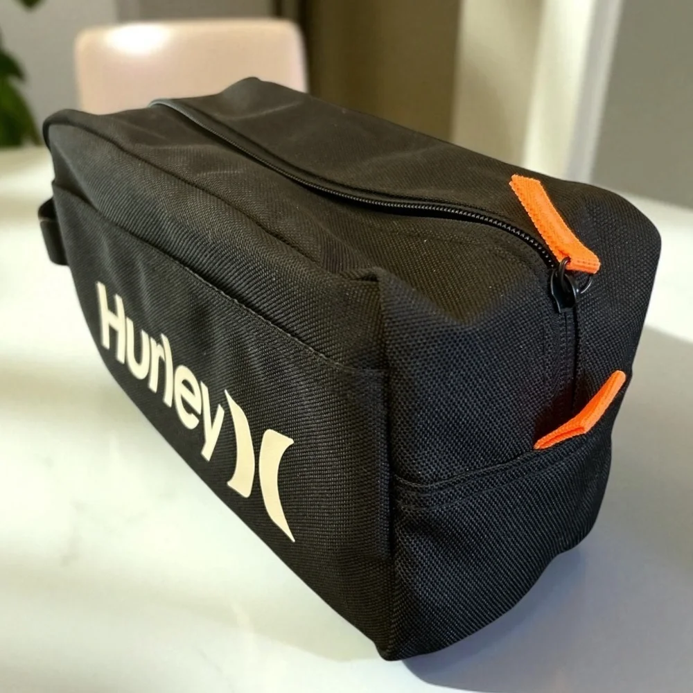 Hurley Men’s Traveling Bag